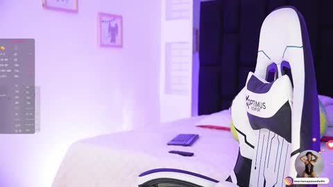 Mariana  online show from November 24, 7:01 pm