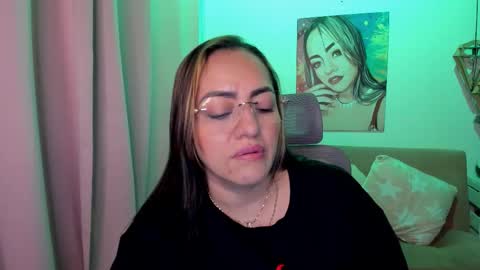 Mariana Lopez online show from February 2, 1:25 am