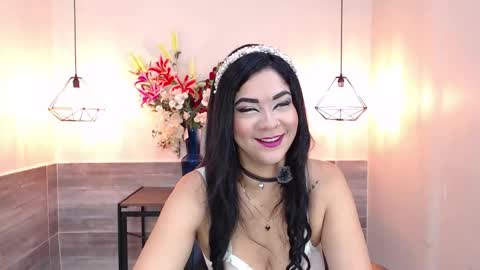   online show from February 16, 12:25 pm