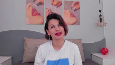 Mariana online show from March 14, 1:37 pm