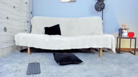 Mariana Vargas online show from March 27, 8:43 pm