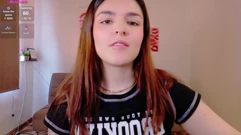 mariangeel_ online show from December 6, 4:12 pm