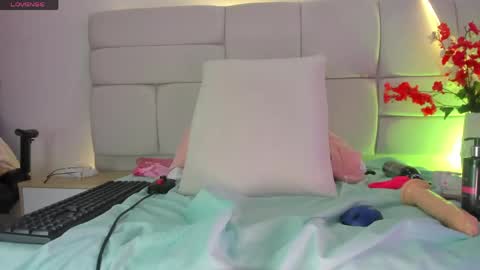 marianls01 online show from May 16, 2:19 am
