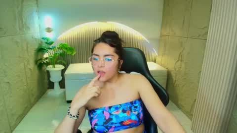 marianna_r_ online show from February 23, 7:38 pm