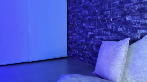 M A R I A N E online show from April 7, 12:23 am