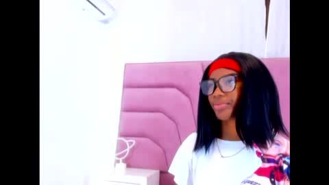 marianrosse online show from November 3, 7:48 pm