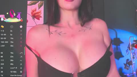 Theressa online show from November 5, 10:50 am