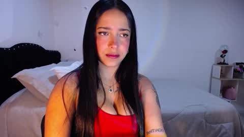 Snapshot of marie_daved chatting on October 4, 7:39 am Nicolle online show from October 4, 7:39 am