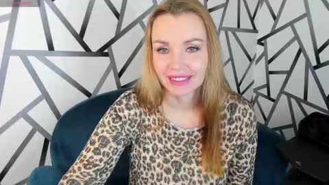marie_hayes online show from January 11, 1:11 am