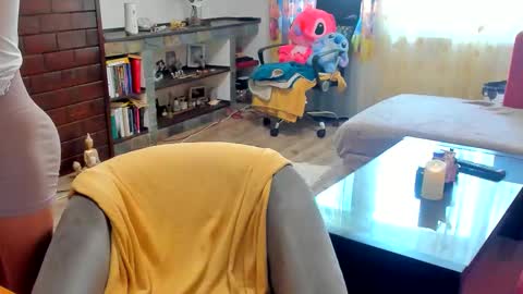 Marie   online show from February 12, 7:23 am