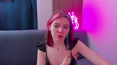 Marie 3 online show from April 4, 7:15 am