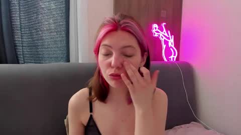 Marie 3 online show from April 20, 6:38 am