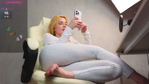 Marietta online show from December 10, 2:06 pm