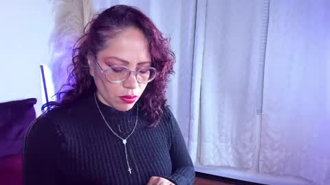 mariia_paulaa online show from April 21, 4:08 am