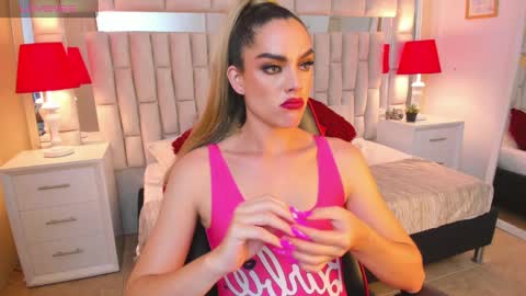 mariiahneedles online show from January 26, 12:16 am