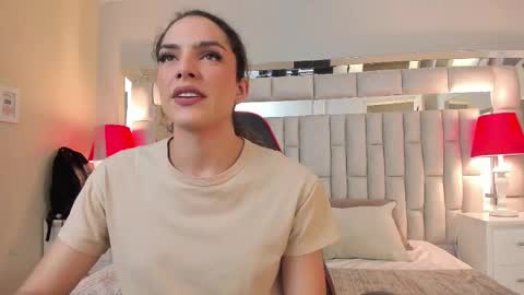 mariiahneedles online show from October 23, 12:34 am