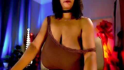 Snapshot of mariicha chatting on September 21, 7:23 am Nikita - Scroll down and read my bio please. New Pictures in Bio online show from September 21, 7:23 am