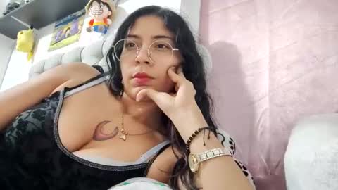 marilove40925 online show from October 16, 4:12 am