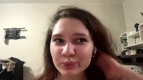 Emmie online show from April 13, 10:19 am