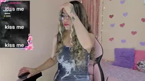 marily online show from March 15, 7:23 am