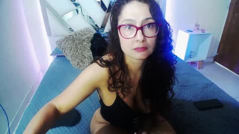 marilynetthan online show from December 30, 4:07 pm