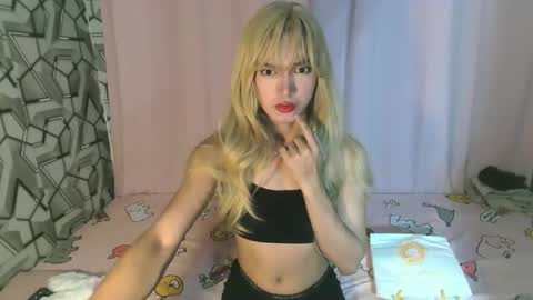 marimarxox1 online show from April 20, 10:40 am