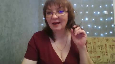 marinamrs online show from November 17, 8:44 pm