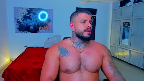 Snapshot of mario_teran chatting on March 1, 4:37 am Mario Teran online show from March 1, 4:37 am