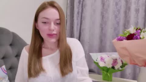 mariwell online show from April 21, 9:44 pm