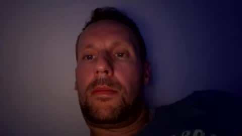 Snapshot of mark__39 chatting on October 24, 9:04 pm Mark online show from October 24, 9:04 pm