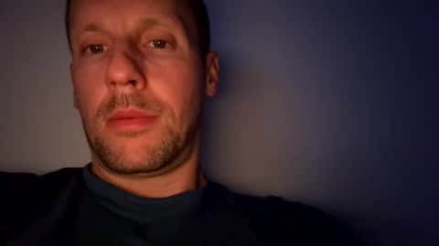 Snapshot of mark__39 chatting on October 16, 8:51 pm Mark online show from October 16, 8:51 pm