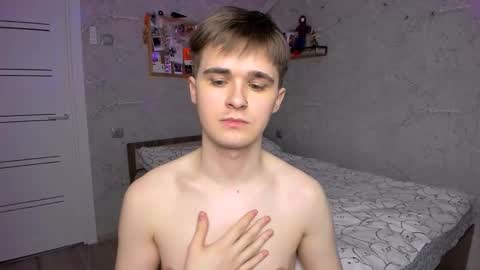 Mark online show from February 19, 7:37 pm