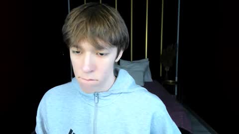 Mark online show from March 8, 10:41 am