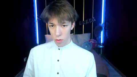 Mark online show from January 18, 12:36 pm