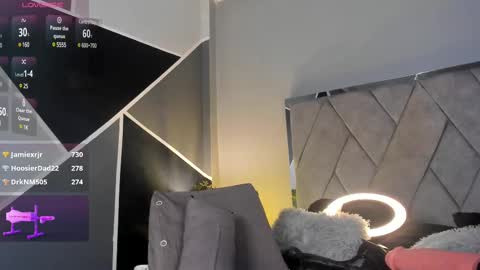 Snapshot of mark_broown_ chatting on February 13, 3:07 am mark_broown_ online show from February 13, 3:07 am