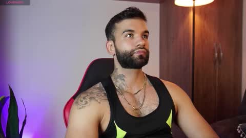 Mark online show from November 14, 10:22 pm