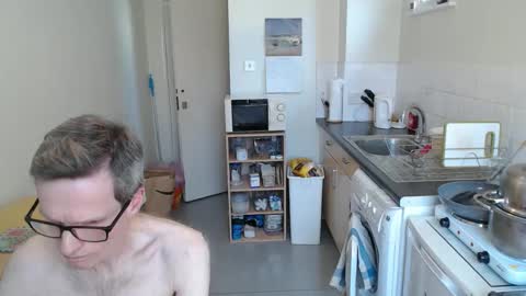 mark_islington online show from April 21, 9:27 am