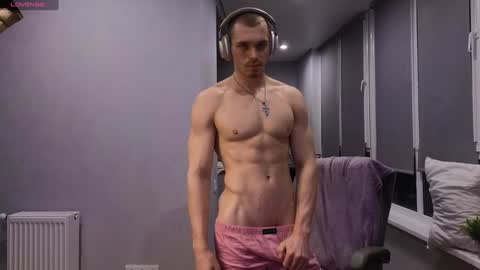 Mark online show from January 17, 9:39 pm