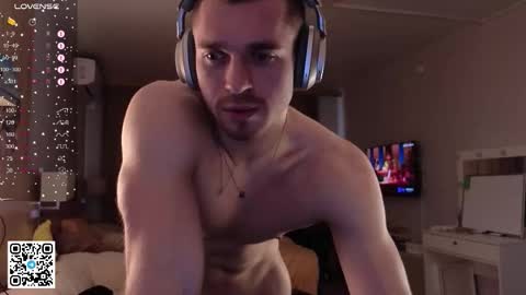 Mark online show from November 10, 12:19 pm