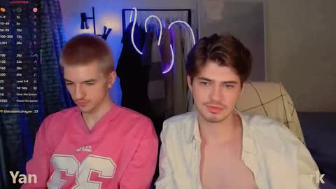 Mark online show from December 14, 4:52 am