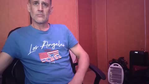 markbcnx online show from December 5, 6:27 pm