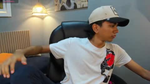 markbowie online show from March 3, 1:40 pm