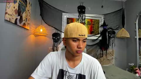 markbowie online show from November 1, 3:33 pm