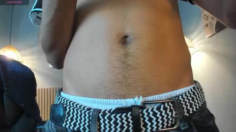 markbowie online show from February 6, 7:27 pm