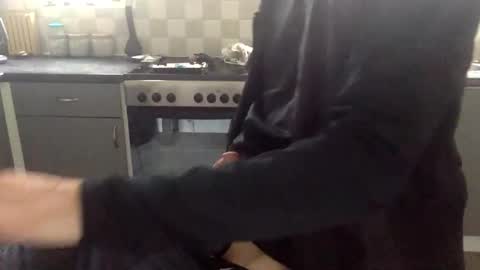 mm81 online show from April 3, 10:22 am