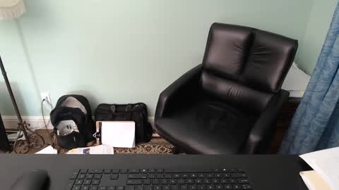 Snapshot of markinwest chatting on October 14, 6:11 pm MarkinWest online show from October 14, 6:11 pm