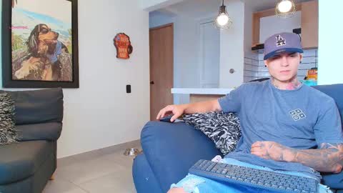 Sebastian online show from October 19, 4:11 pm