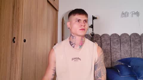 Sebastian online show from December 17, 2:51 am