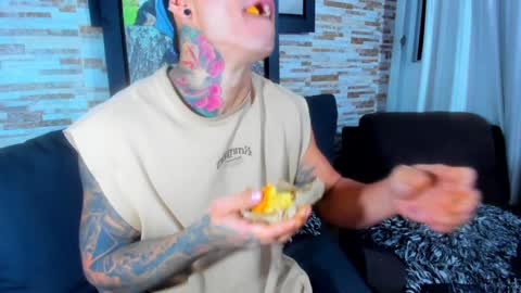 Sebastian online show from January 25, 2:37 am