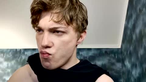 markshot_ online show from November 4, 6:42 pm